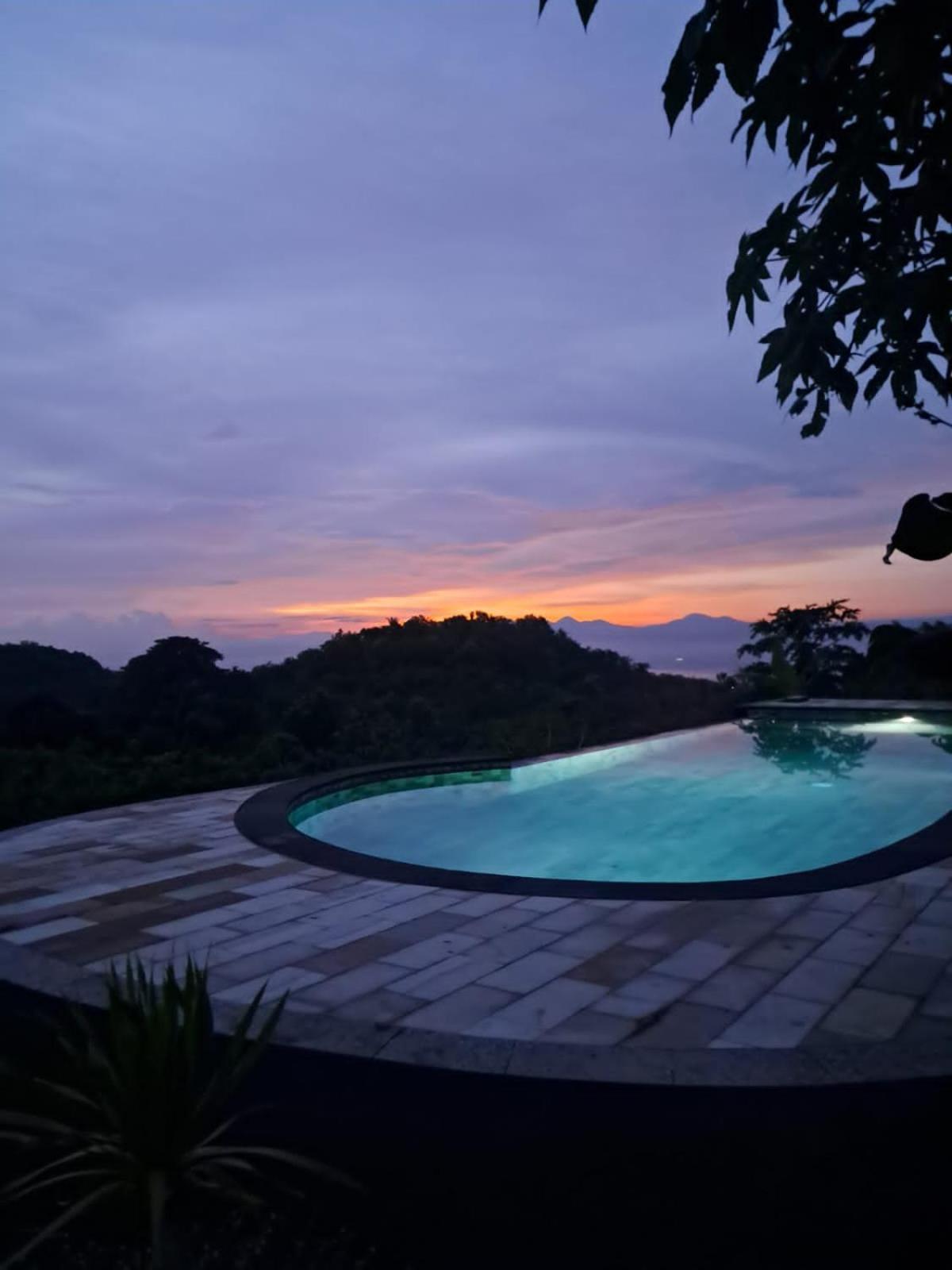 Lodge Kubuhill Sunset